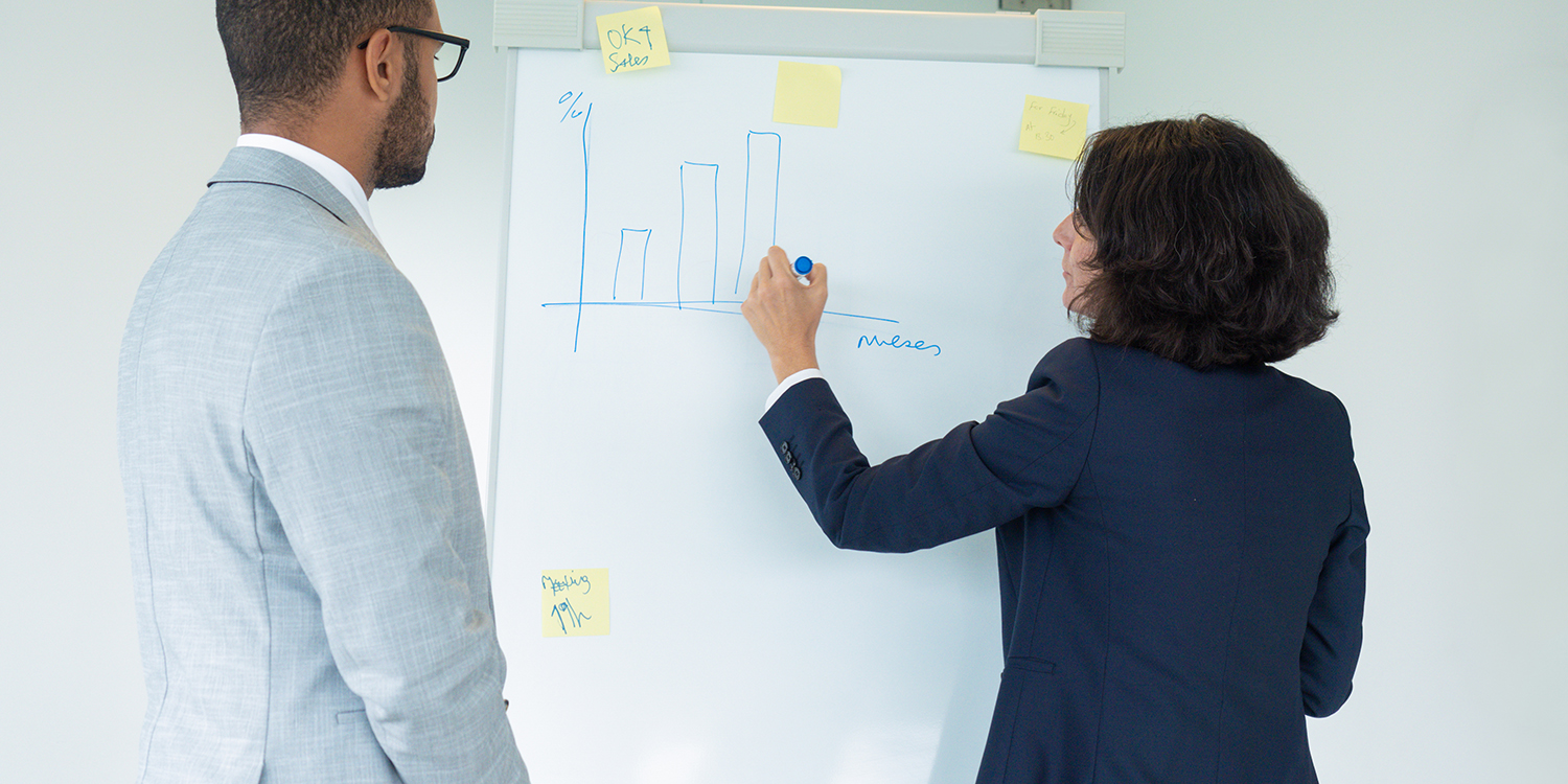 El problema no es tener pocos datos. Es no saber cuáles importan estratégicamente.